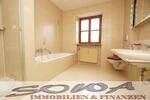 Mehrfamilienhaus mit 5 Wohneinheiten, zwei Garagen und Garten in zentraler Lage in Neuburg - Ein Objekt von Ihrem Immobilienpartner SOWA Immobilien und Finanzen - Mehrfamilienhaus, Wohnhaus Neuburg an der Donau | Angebot:26299735